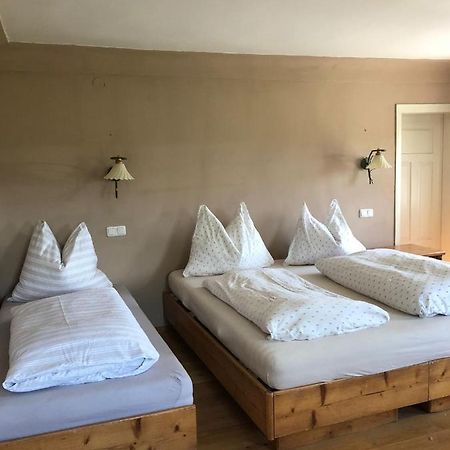 Zimmer In Einem Bauernhaus Anif Exterior foto
